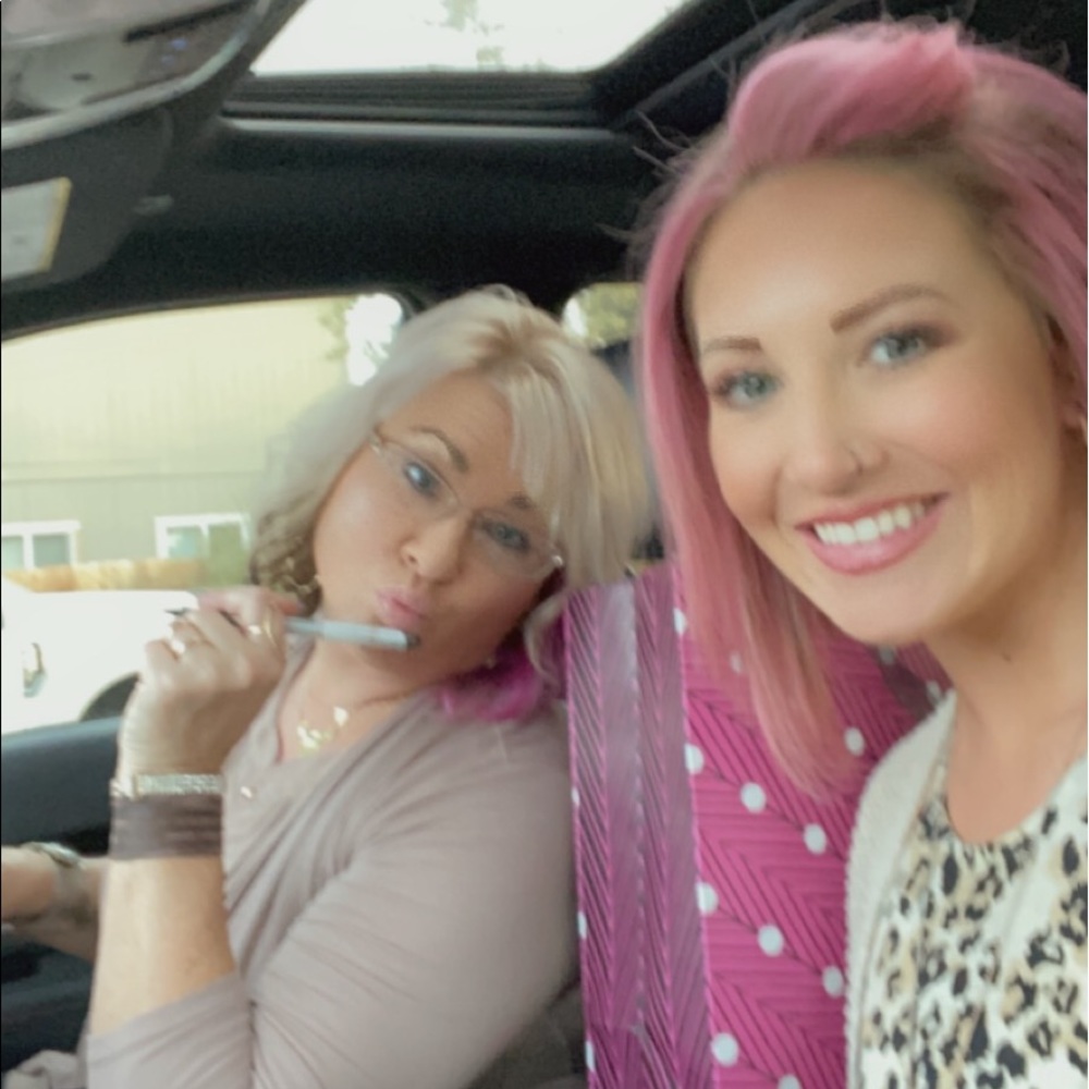 Meet your Posher, Courtney